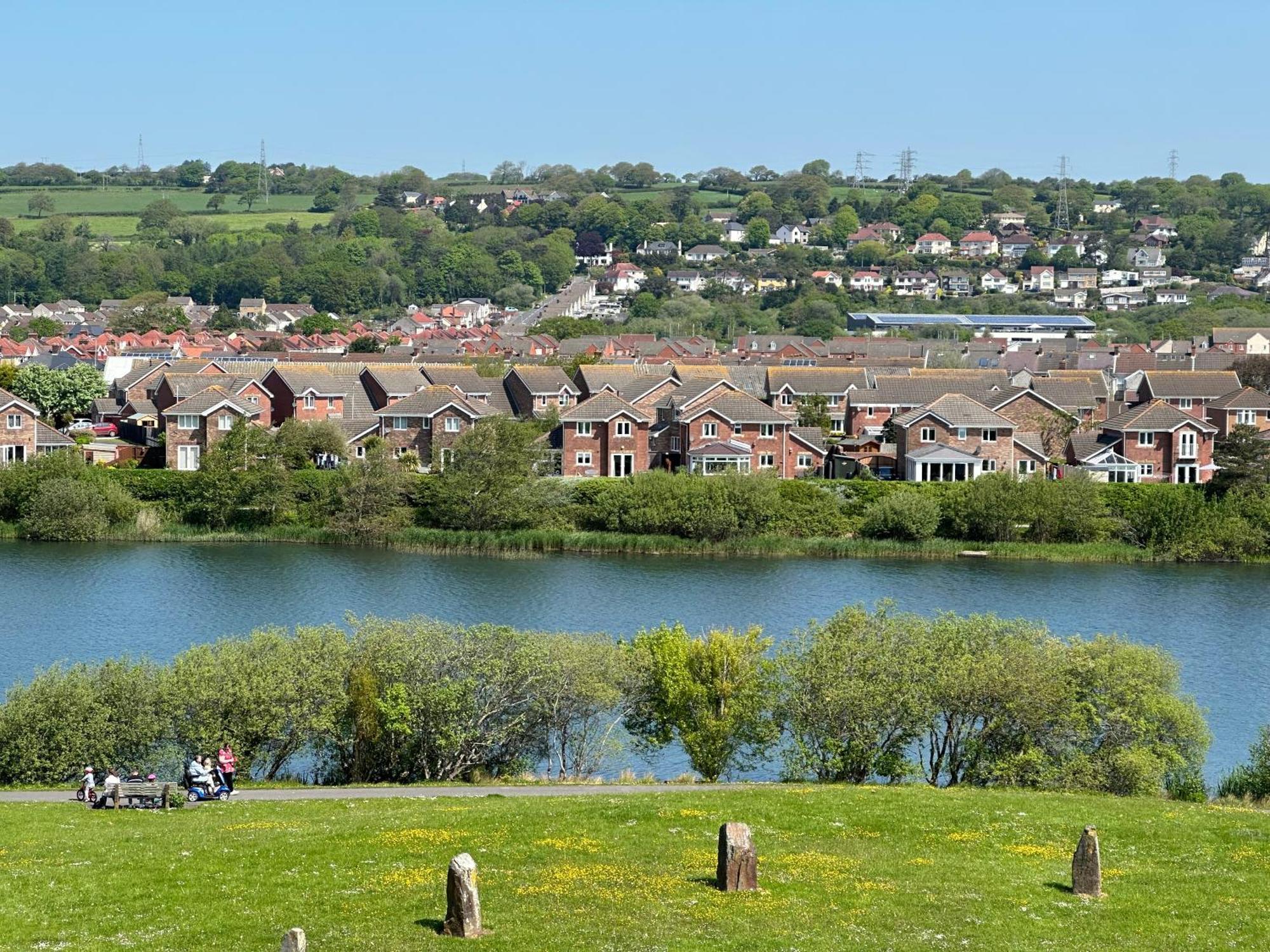 Stunning 2 Bed House Near Coastal Path/Lake/Beach Llanelli Luaran gambar